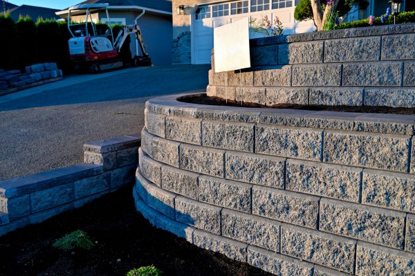 Stone Retaining Wall Repair in Tarpon Springs