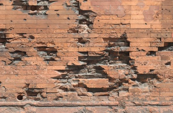 Damaged Brick Repair in Tarpon Springs