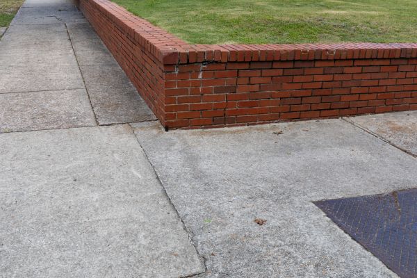Brick Retaining Wall Repair in Tarpon Springs